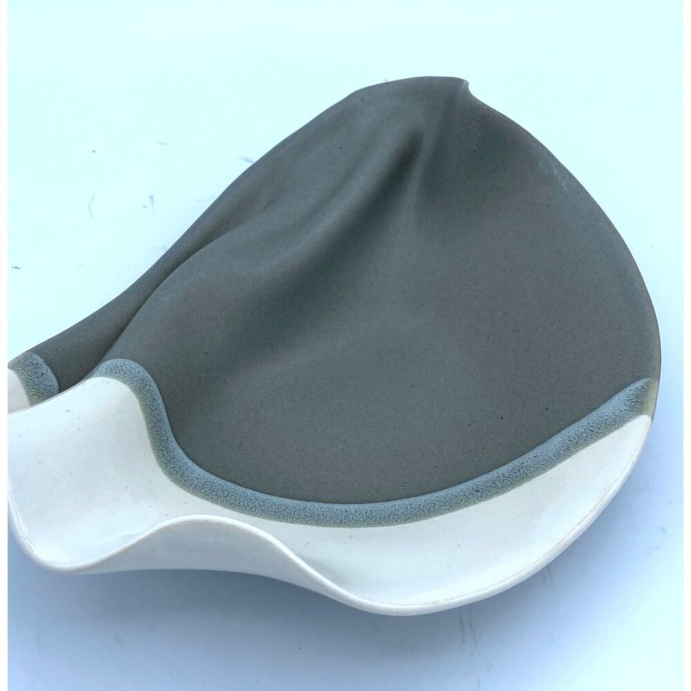 Hilborn Pottery 3 Toned Hand Designed Pinched Bowl Canada Signed